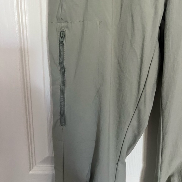 Columbia hiking pants - Picture 8 of 8